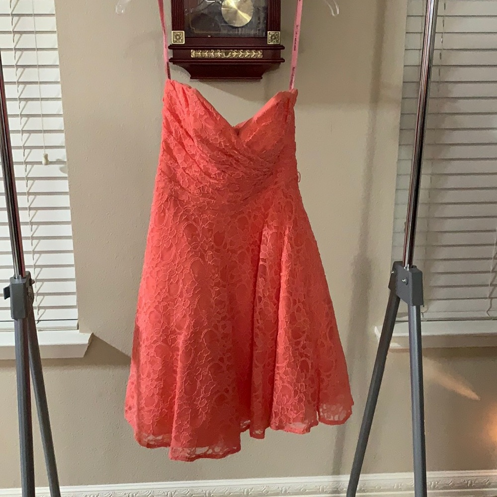 Strapless lace A line